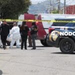 Camionero arrolla a abuelita; abandona su unidad 